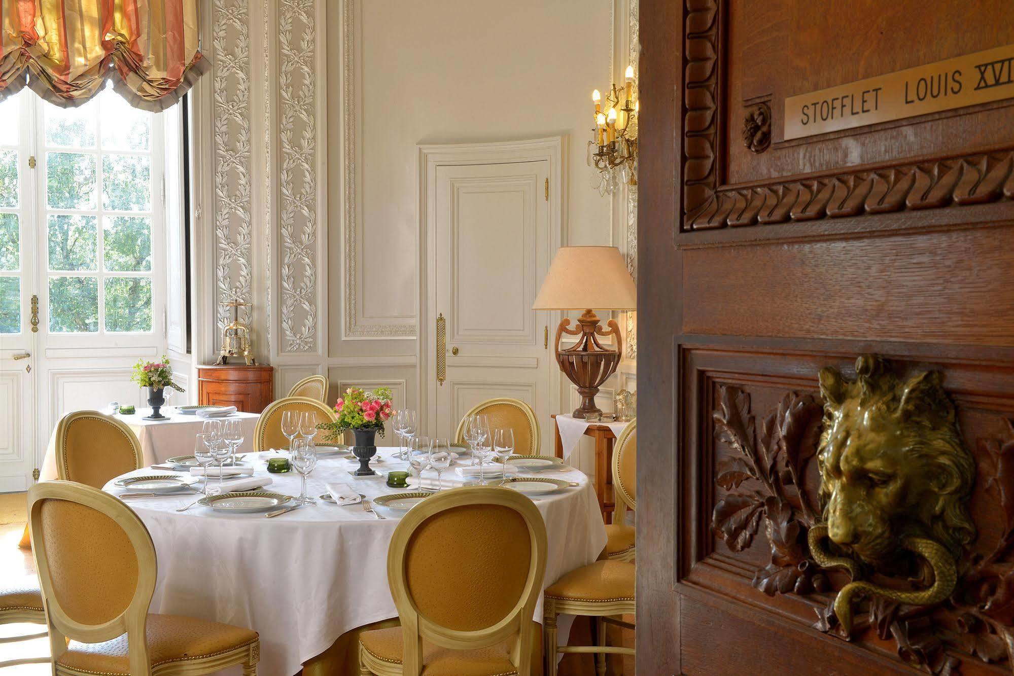 Chateau Colbert Maulévrier Zewnętrze zdjęcie